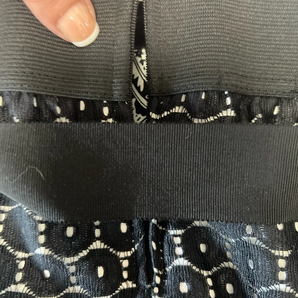 Maurices NWT Black & White Mini Skirt Size XL